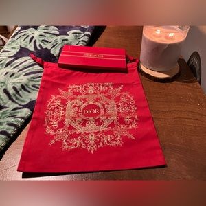Dior Chinese New Year velvet pouch, 8 envelopes, unused holder